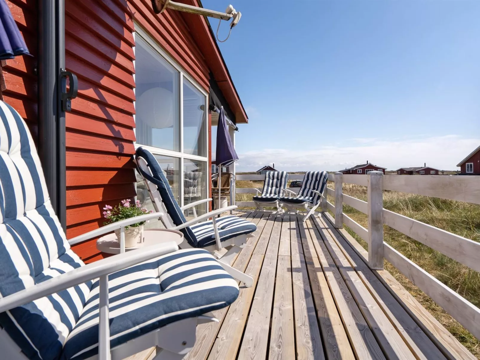 "Blomma" - 350m from the sea-Draußen