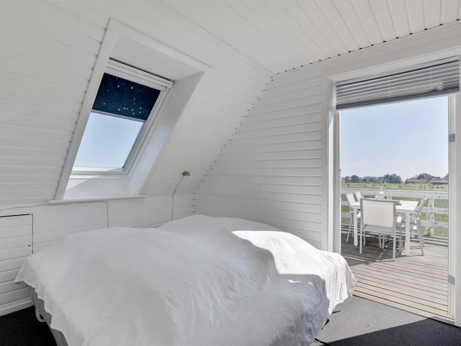 "Nilia" - 3.5km from the sea-Inside