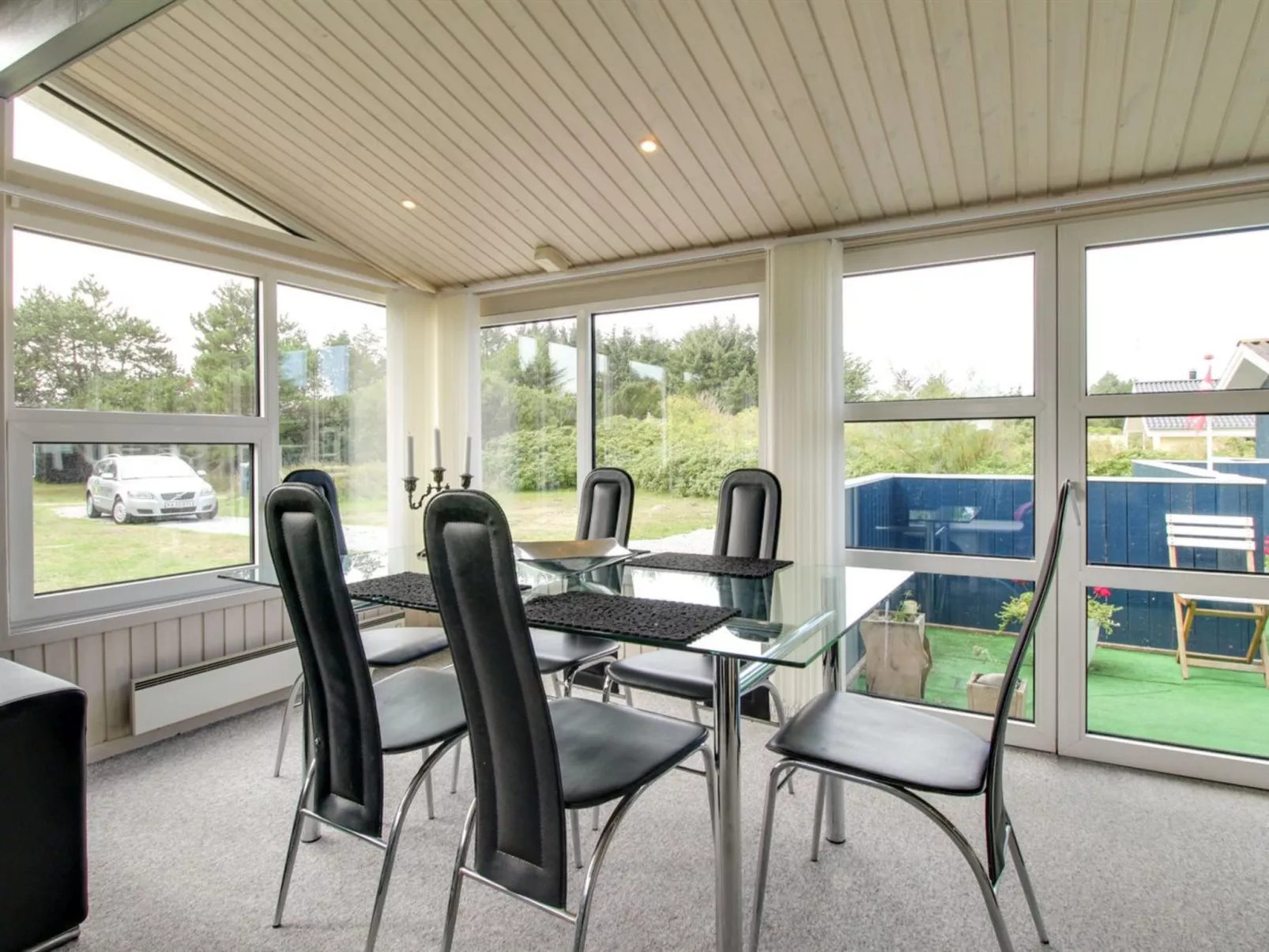 "Gitten" - 600m from the sea-Drinnen