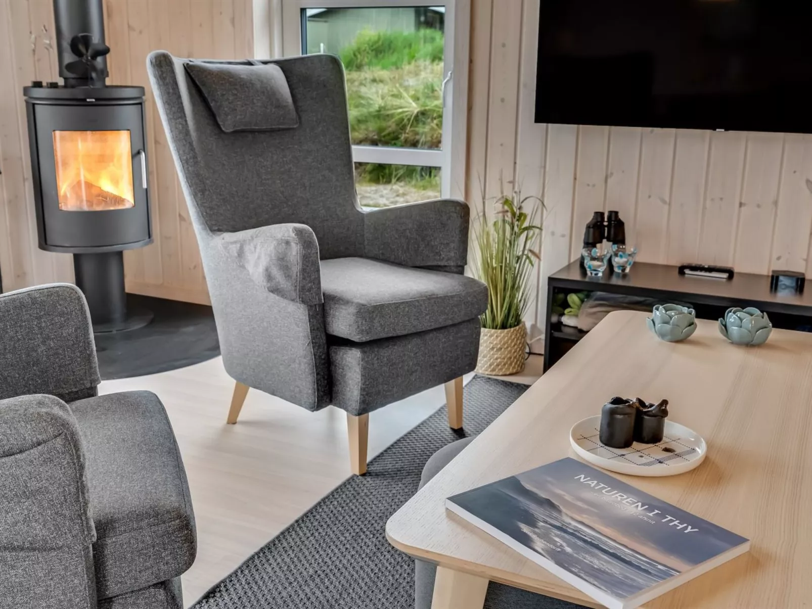 "Gyrial" - 950m from the sea-Inside