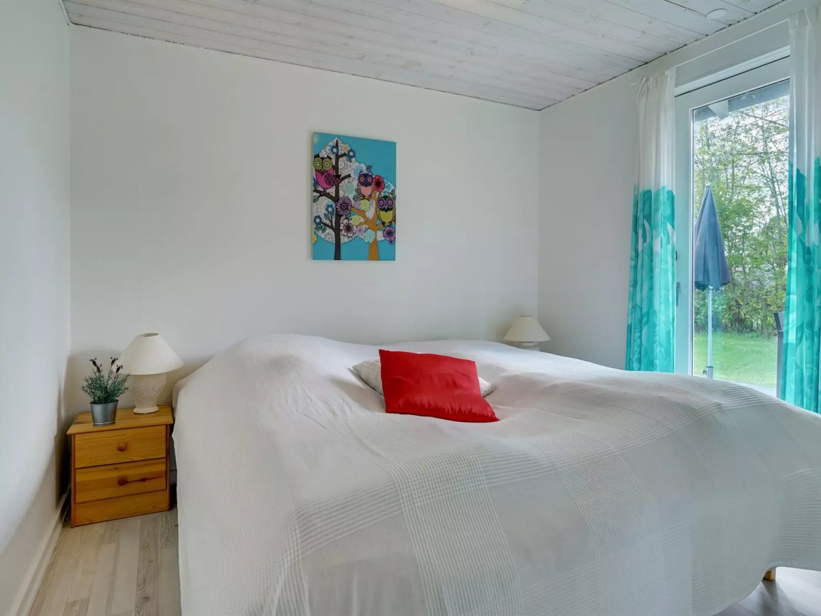 "Akira" - 500m to the fjord-Drinnen