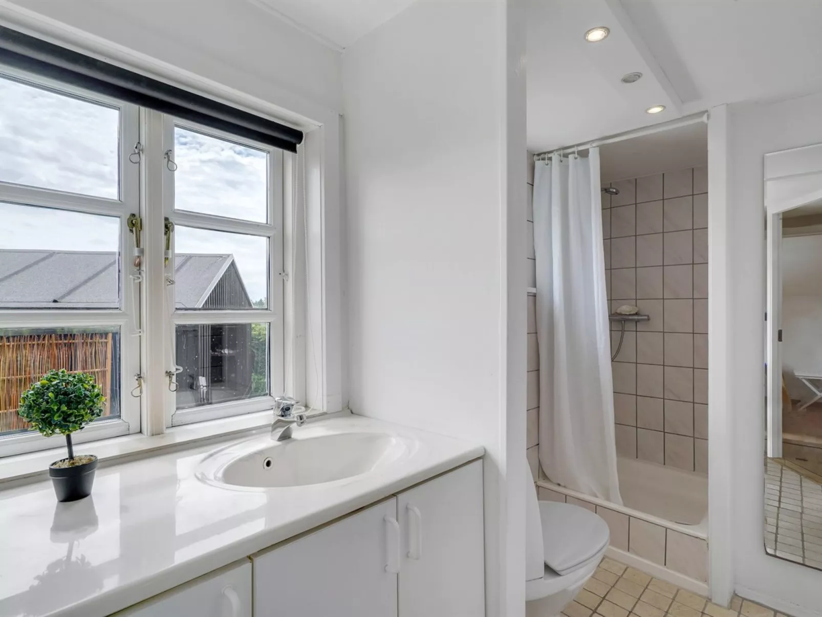 "Gren" - 90m to the fjord-Inside