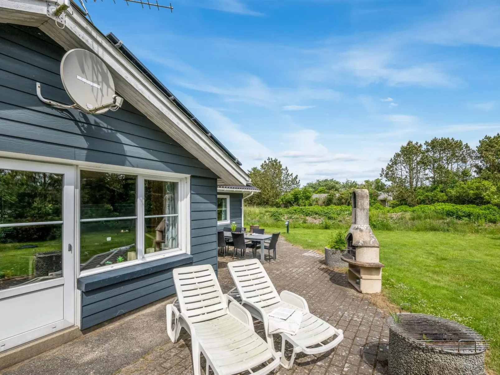 "Ludvig" -  from the sea-Outside