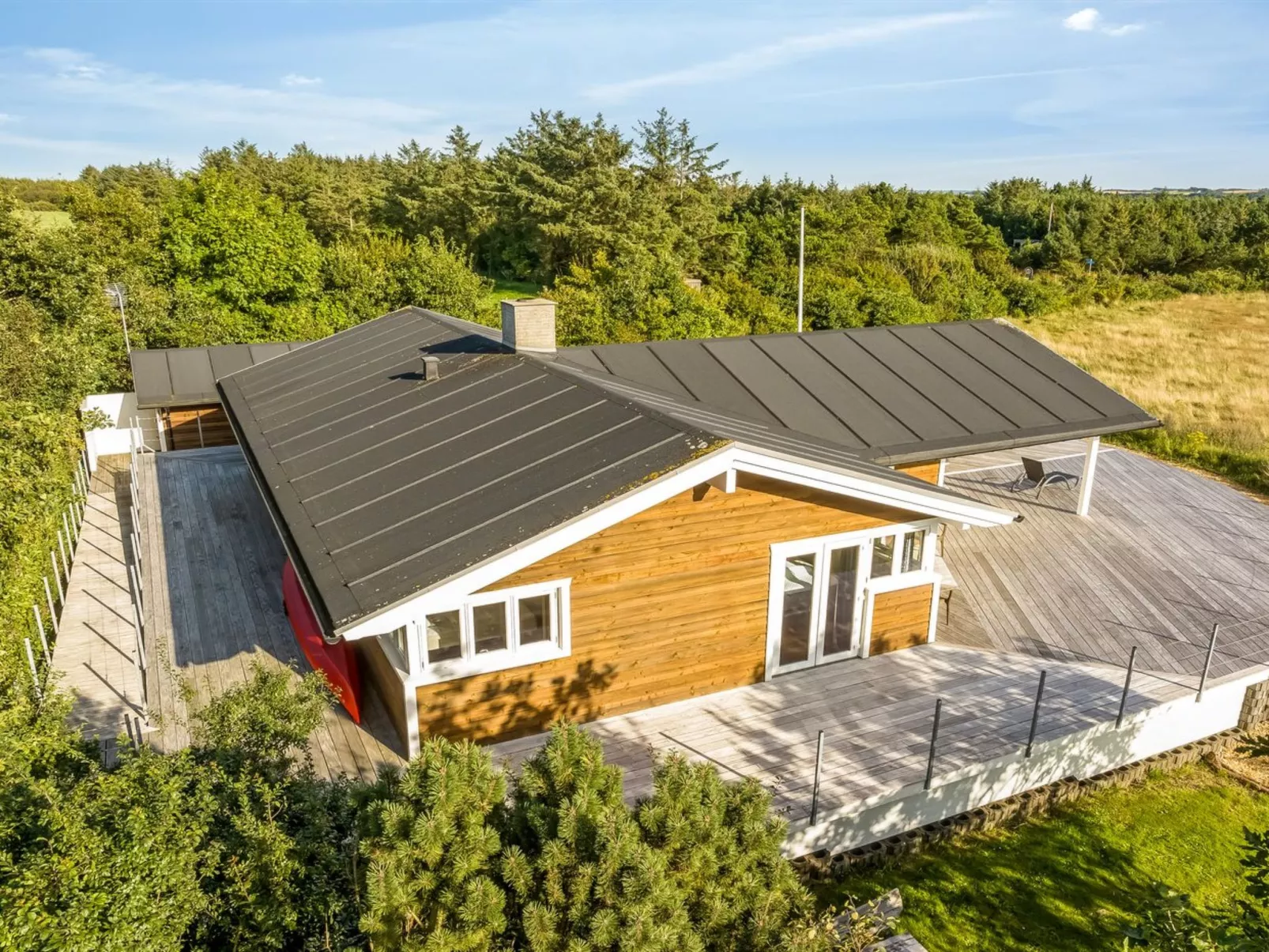 "Eljas" - 200m to the fjord-Outside