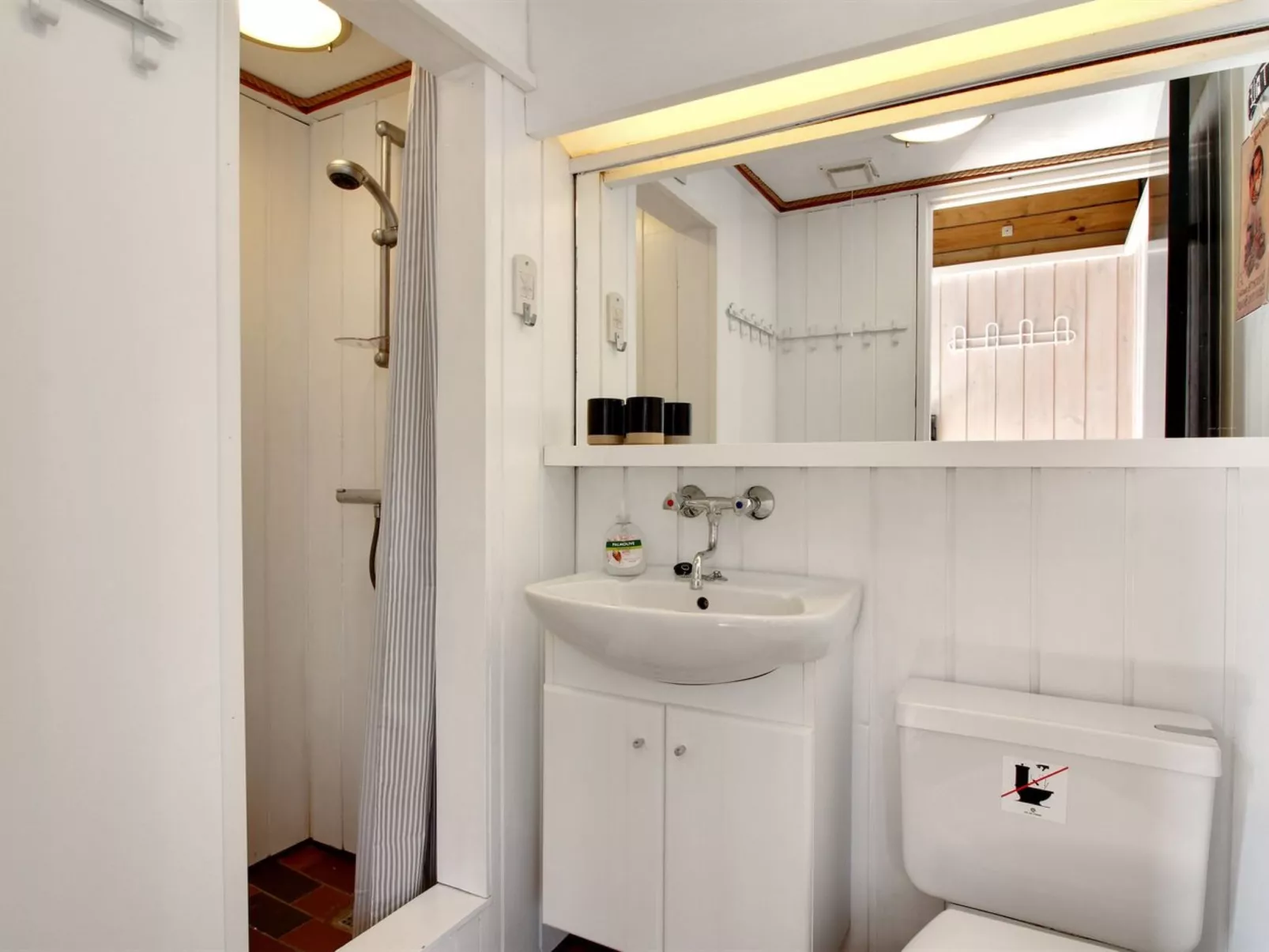 "Eyer" - 800m from the sea-Inside