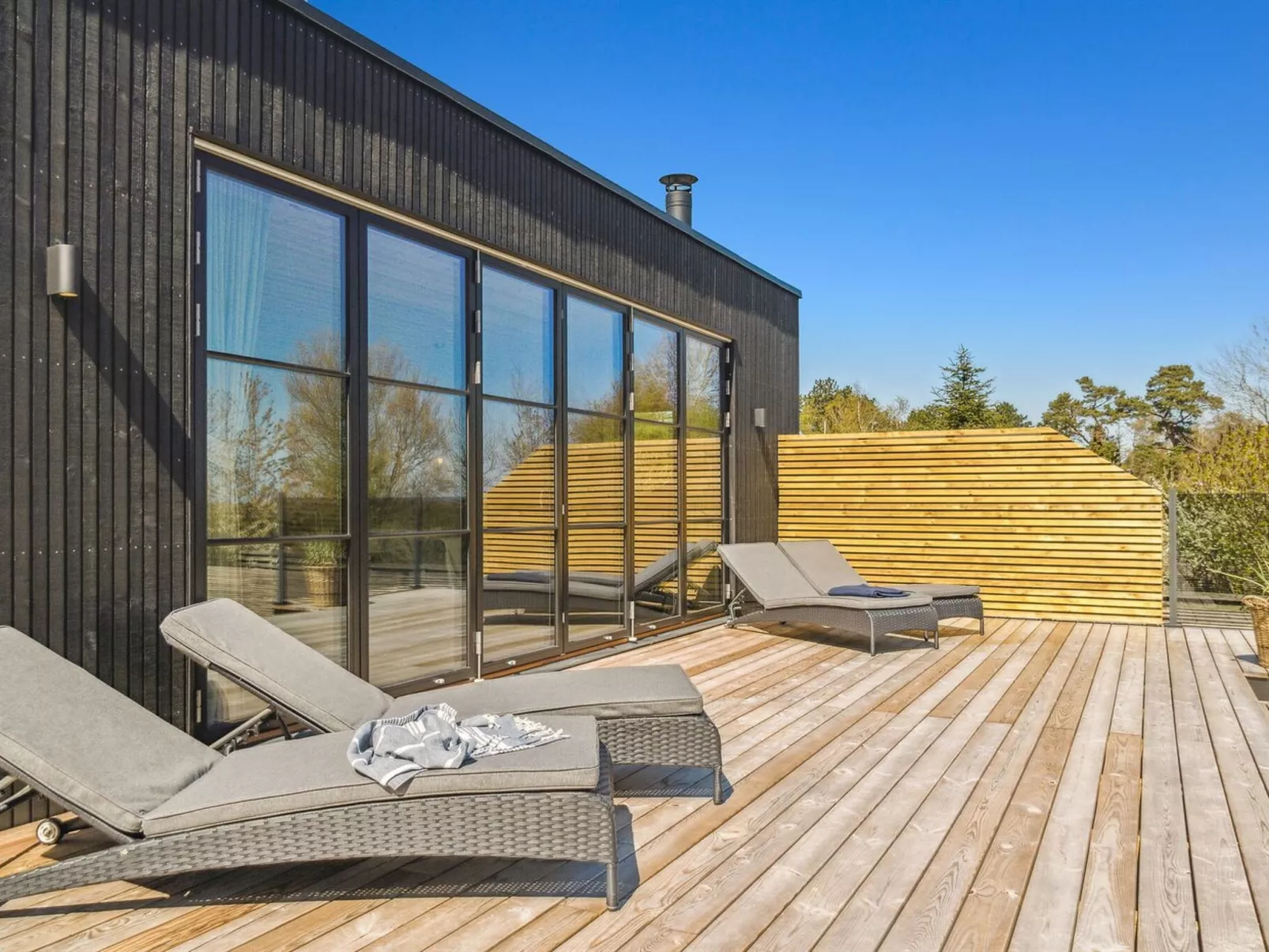 "Engli" - 90m from the sea-Outside