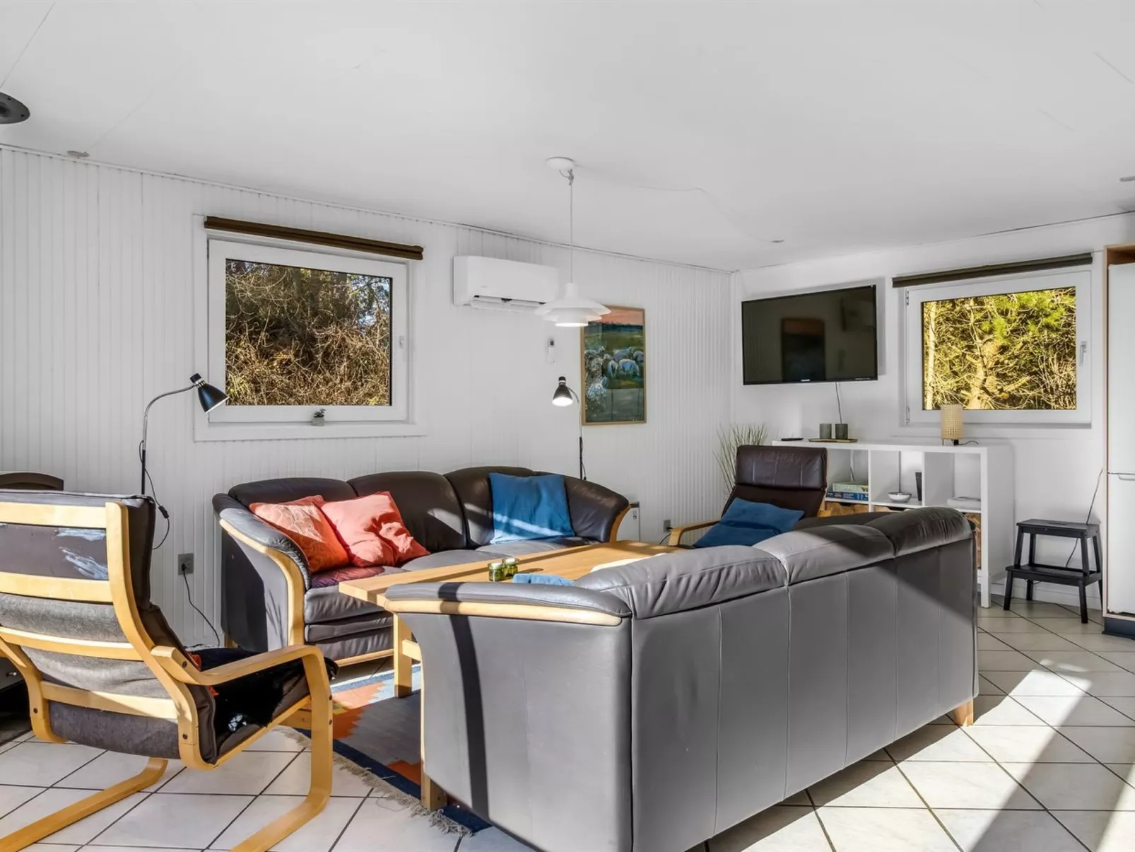 "Arnold" - 3.3km from the sea-Dedans