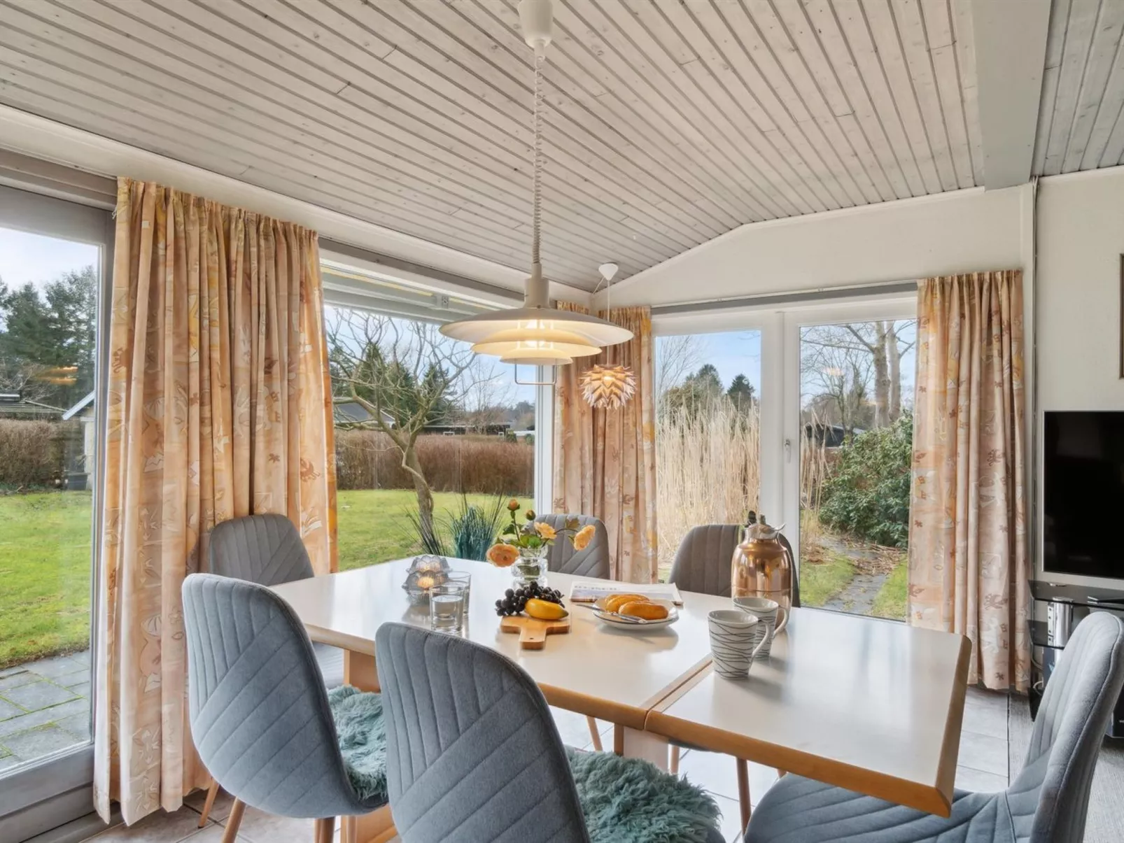 "Guthbrand" - 900m from the sea-Inside