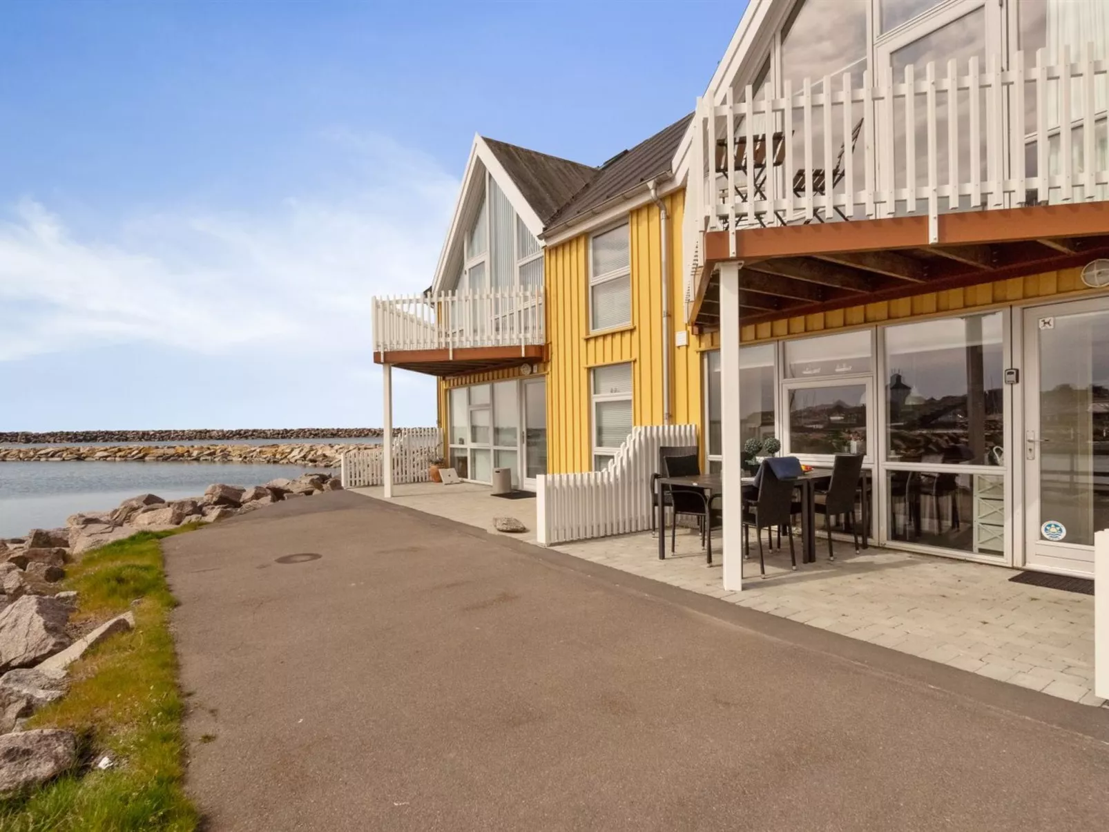 "Fridhild" - 10m from the sea-Outside