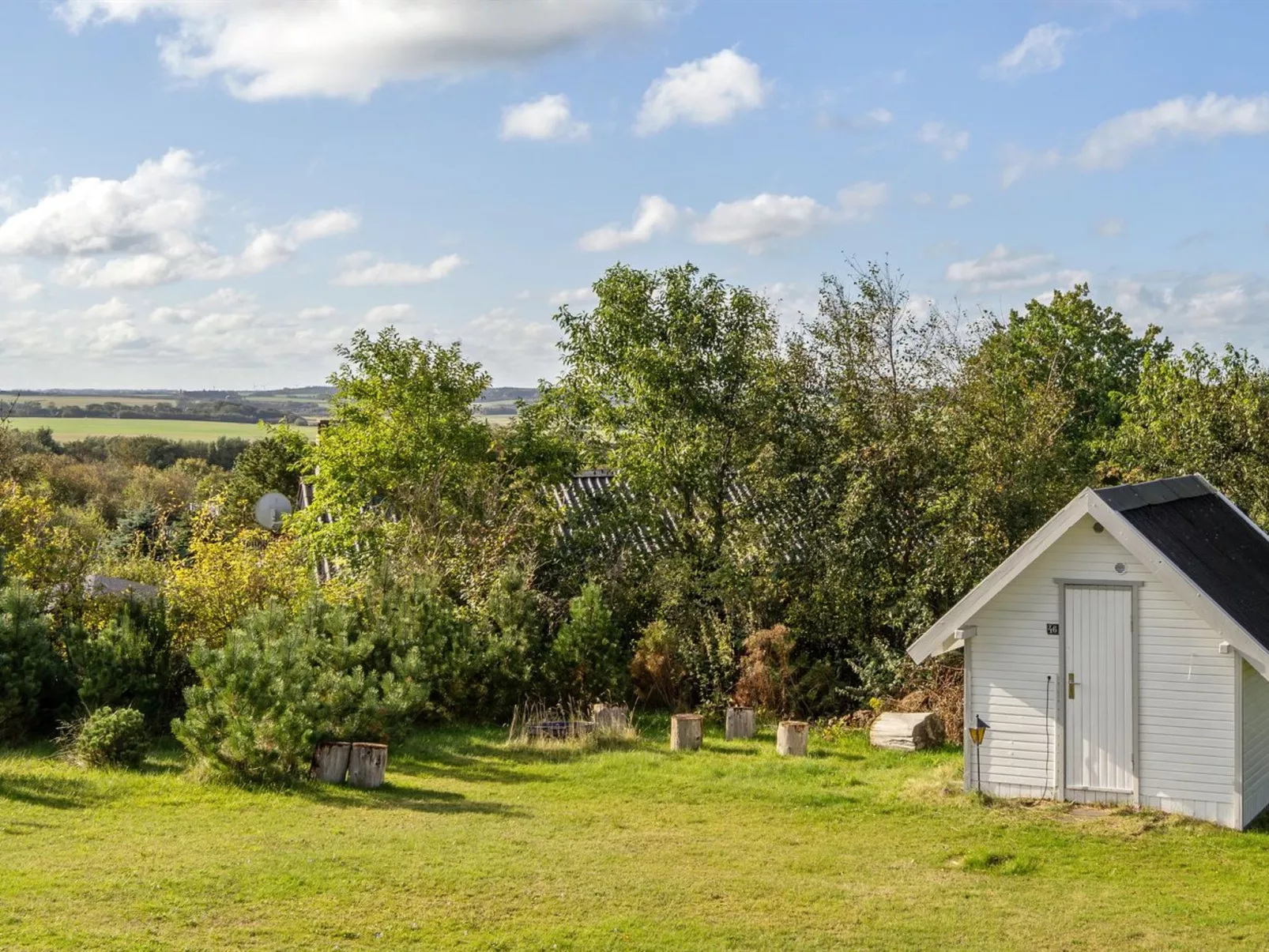 "Tomine" - 500m to the fjord-Inside