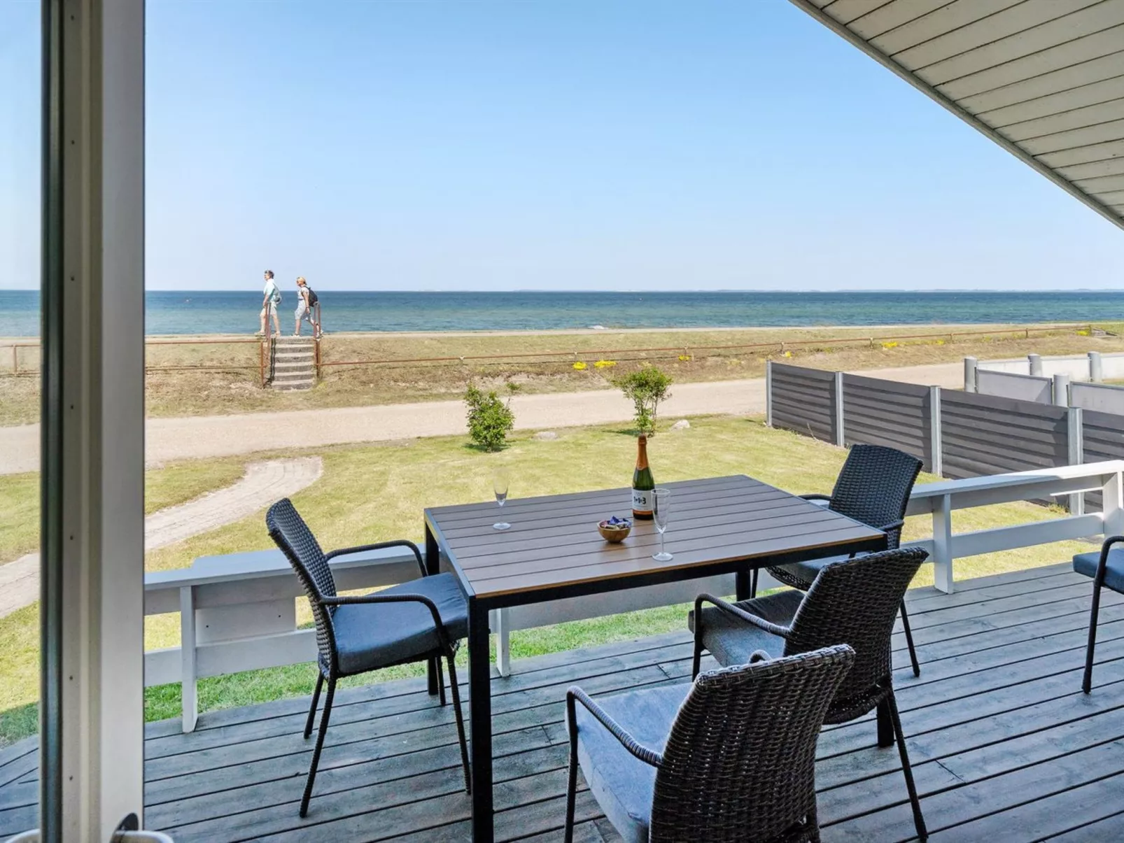 "Diertje" - 10m from the sea-Outside