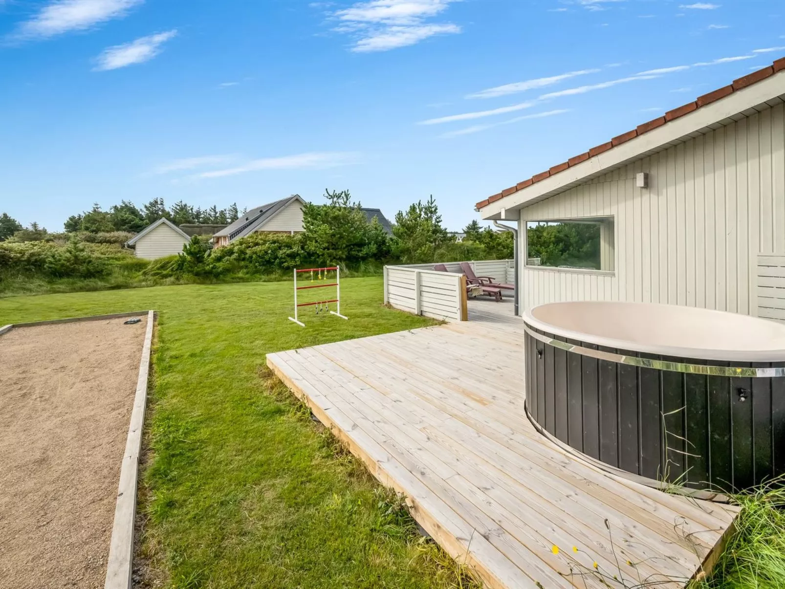 "Saxe" -  from the sea-Outside