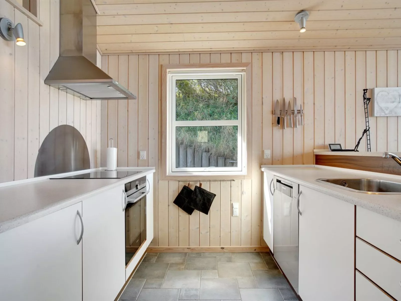 "Hermande" - 203m from the sea-Drinnen