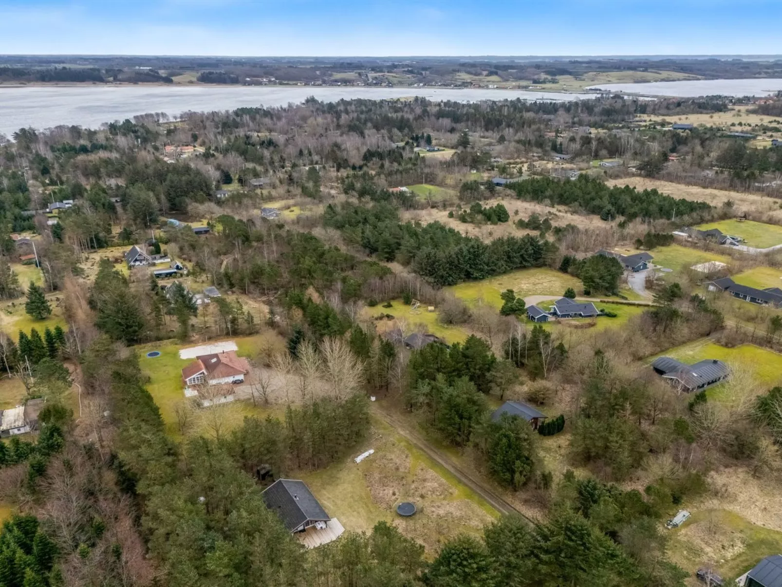 "Aman" - 700m to the fjord-Outside