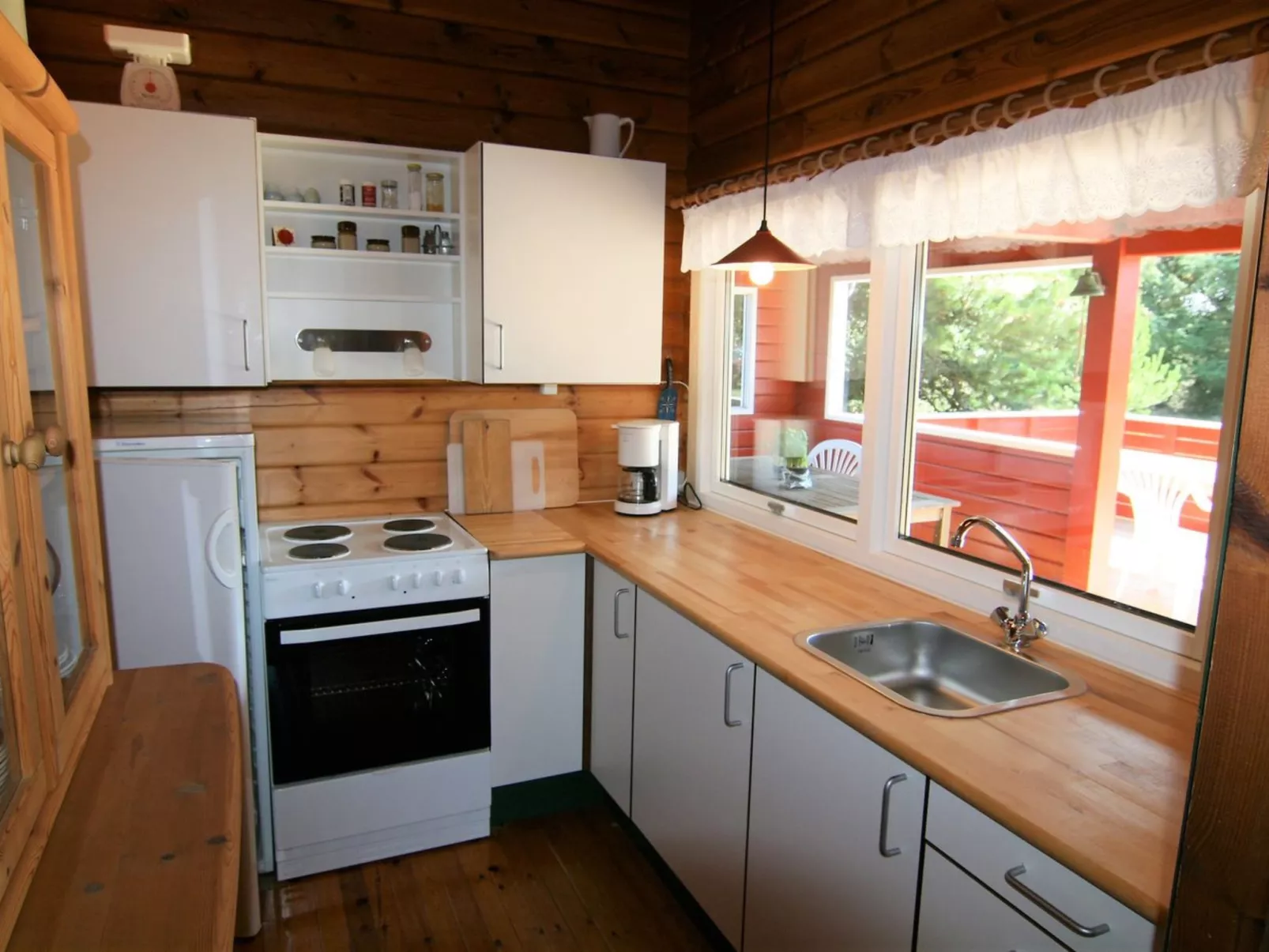 "Byrge" - 2km from the sea-Dedans