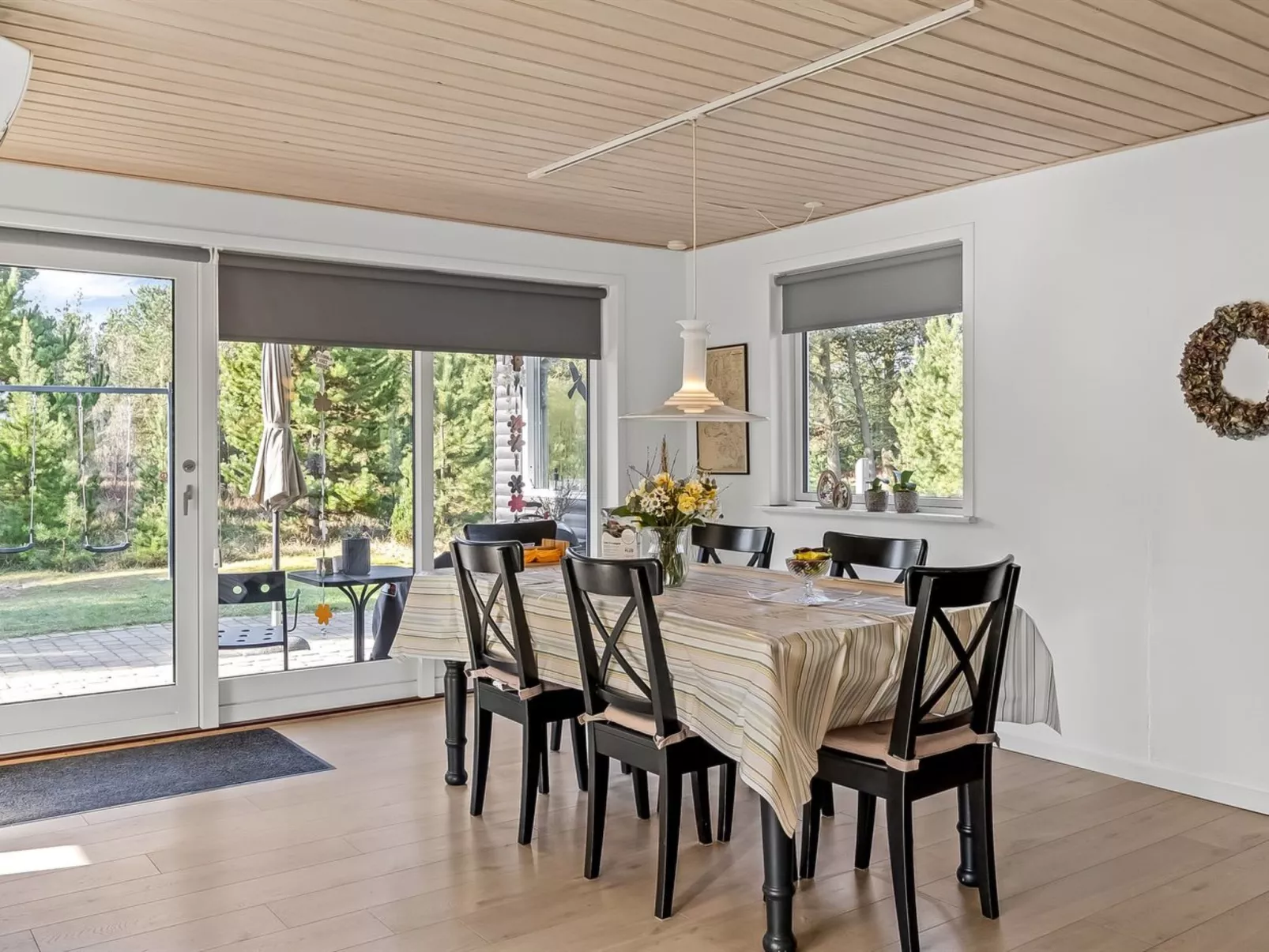 "Bjarka" - 2.9km from the sea-Drinnen