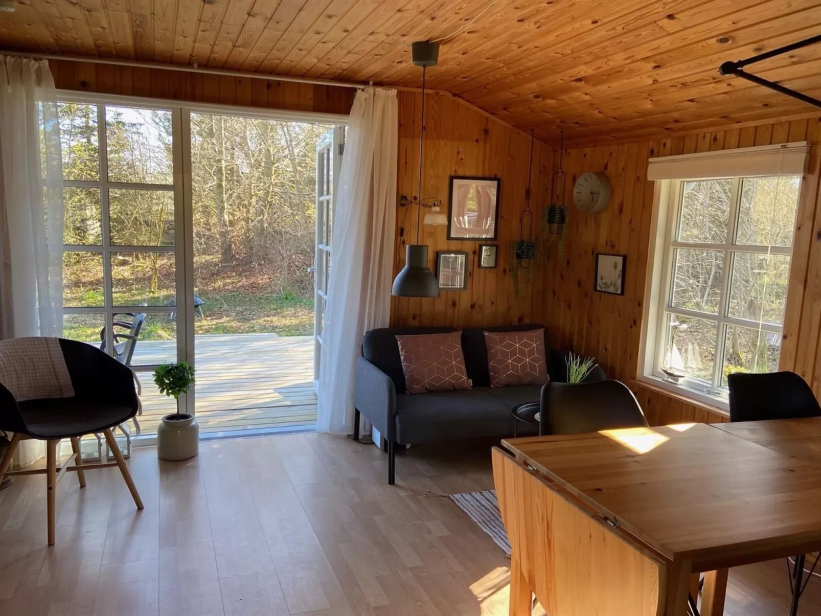 "Imma" -  from the sea-Inside