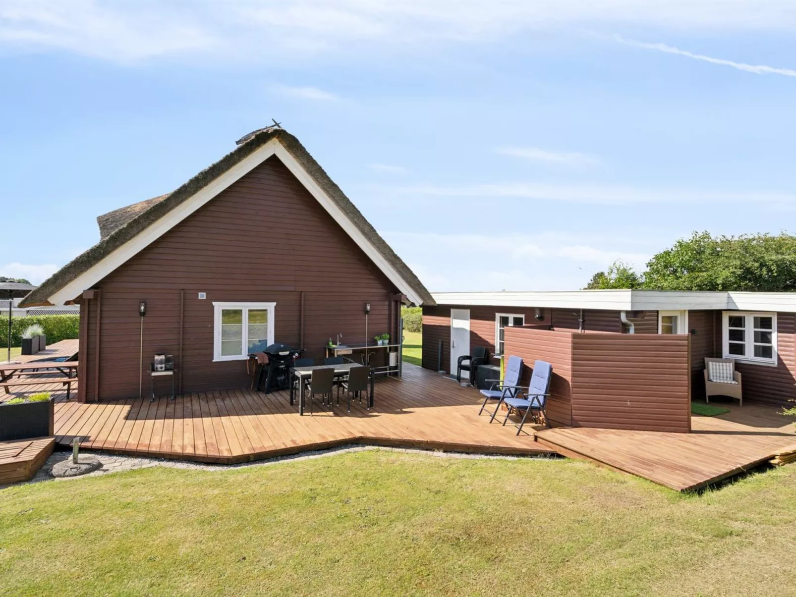 "Ginnie" - 300m from the sea-Outside