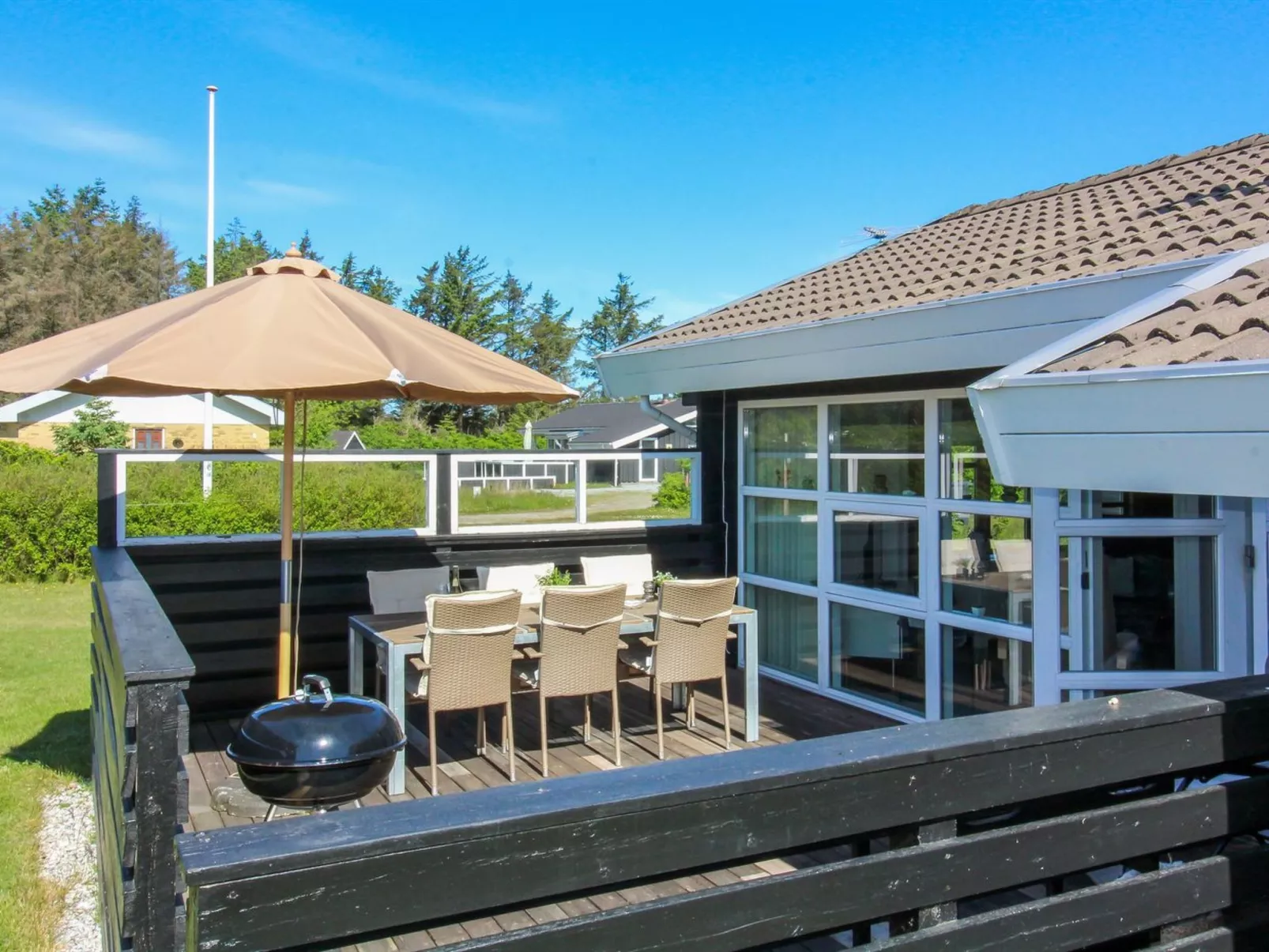 "Awarth" - 500m from the sea-Outside