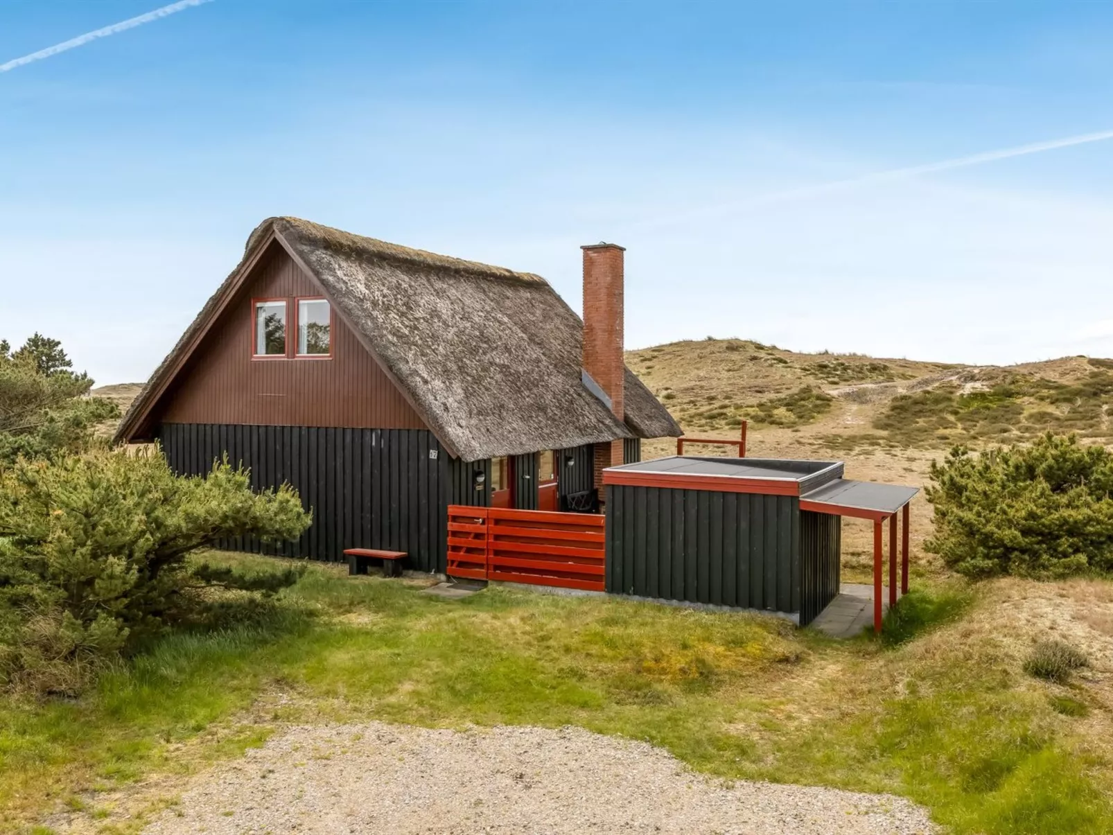 "Larsen" - 900m from the sea-Outside