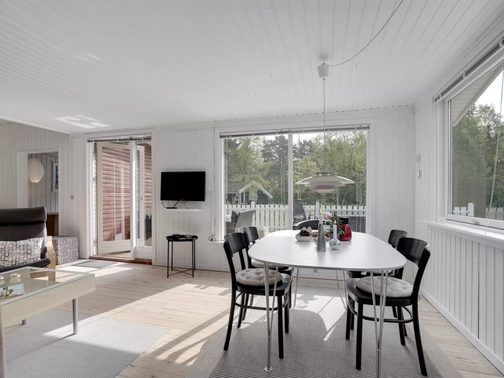 "Mainio" - 800m from the sea-Inside