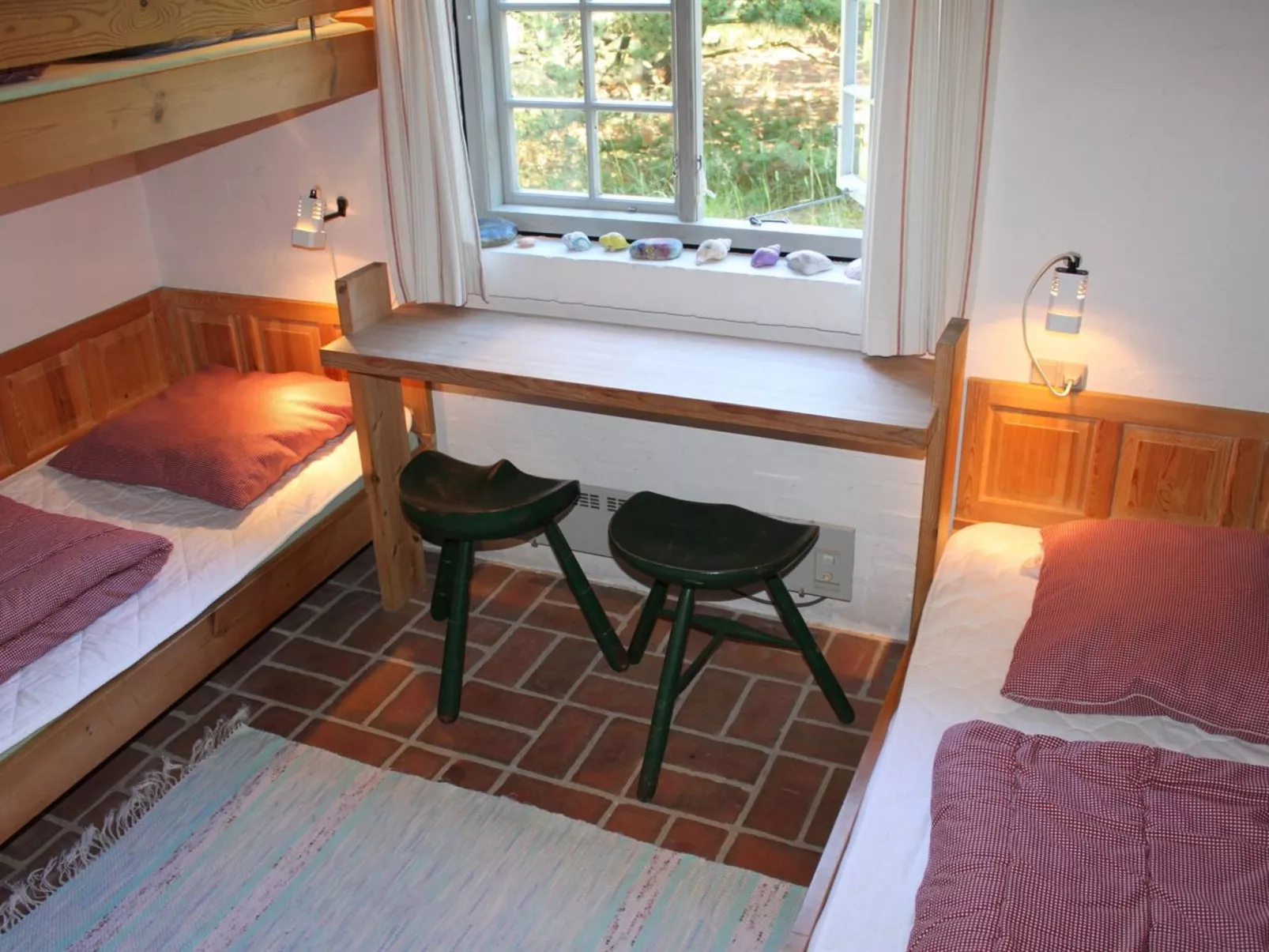 "Gravers" - 300m from the sea-Inside