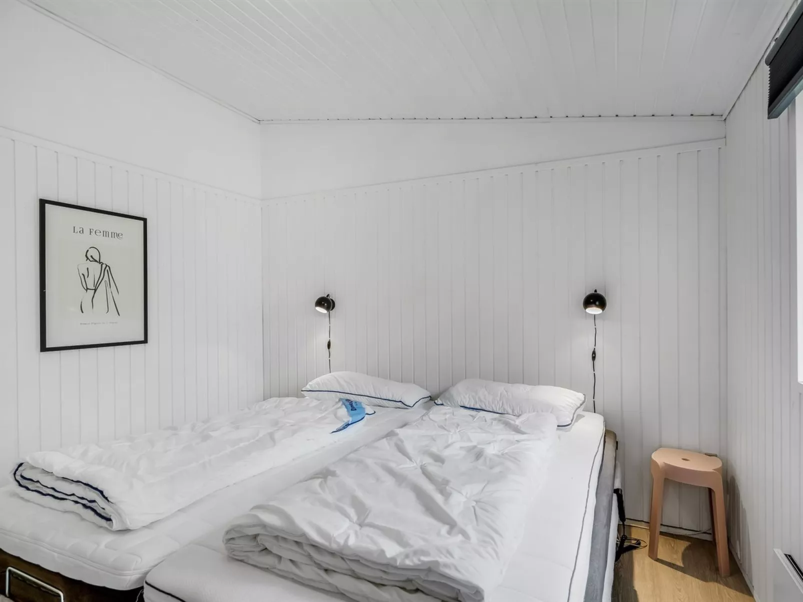 "Elmira" - 555m from the sea-Dedans