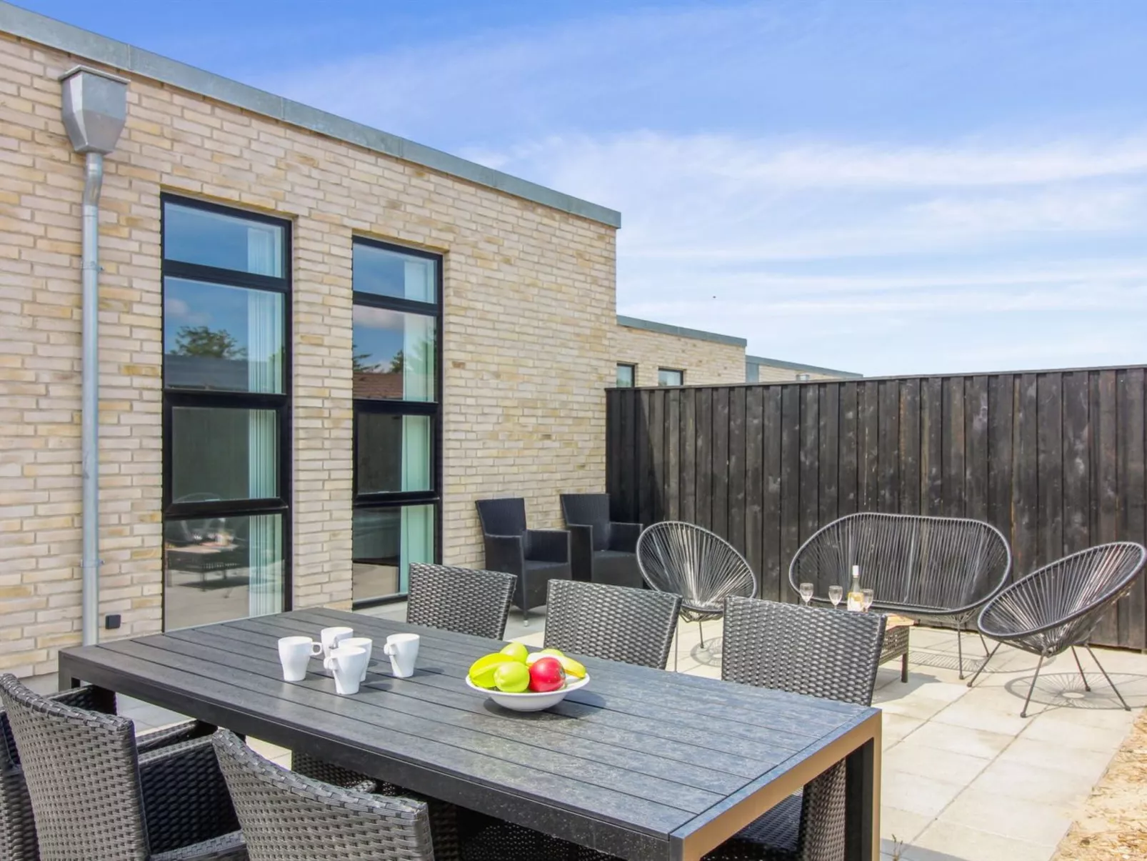 "Laulu" - 2km from the sea-Outside