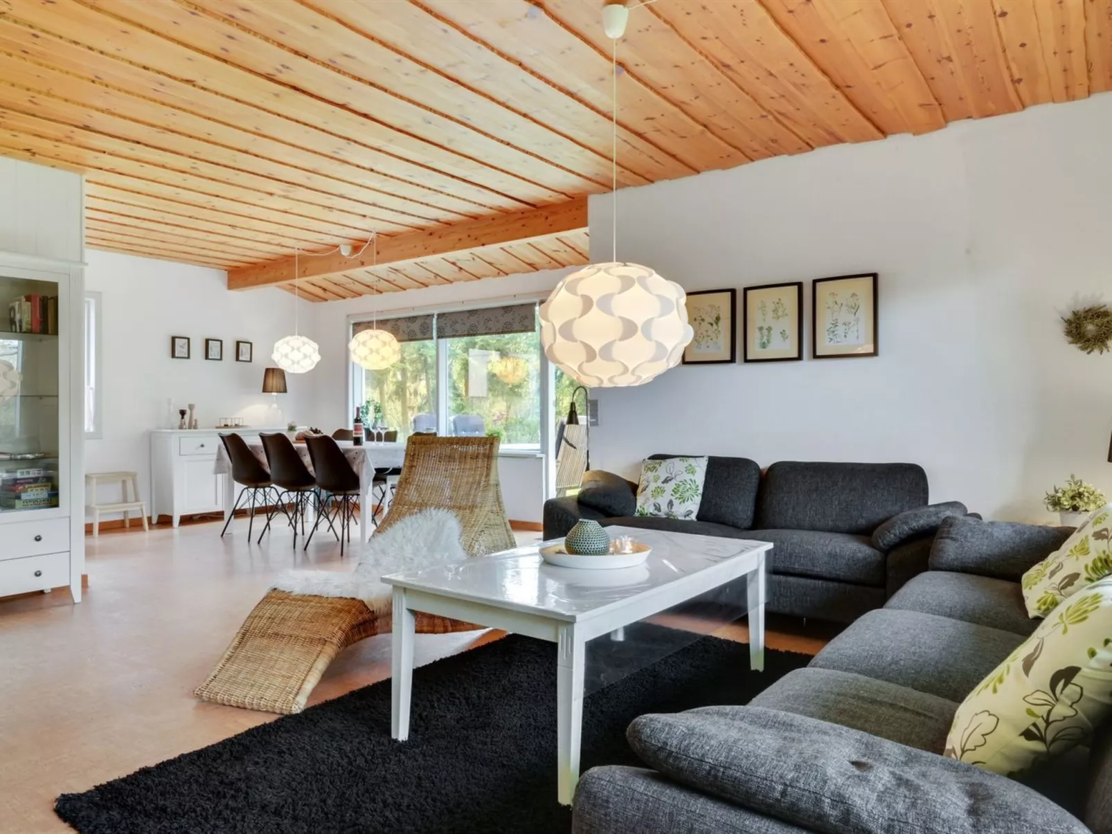 "Arnulf" - 400m from the sea-Dedans