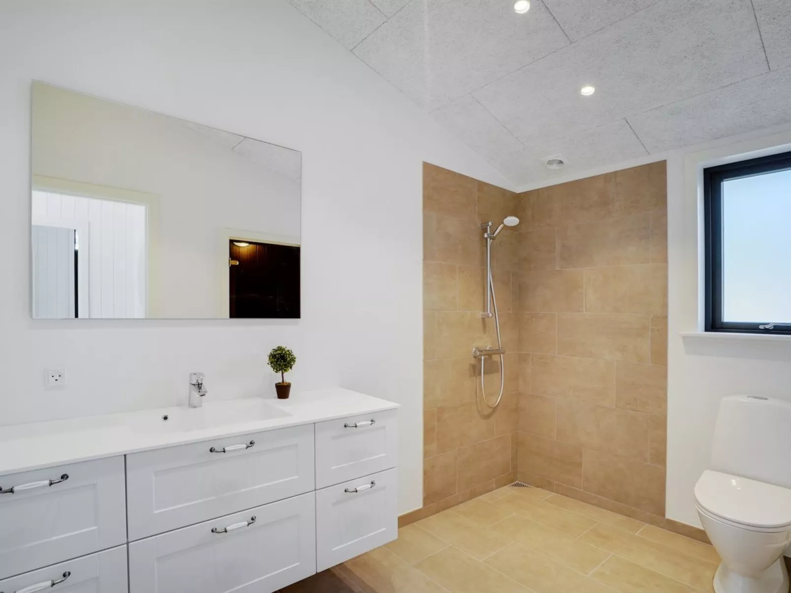 "Vigga" - 800m from the sea-Inside