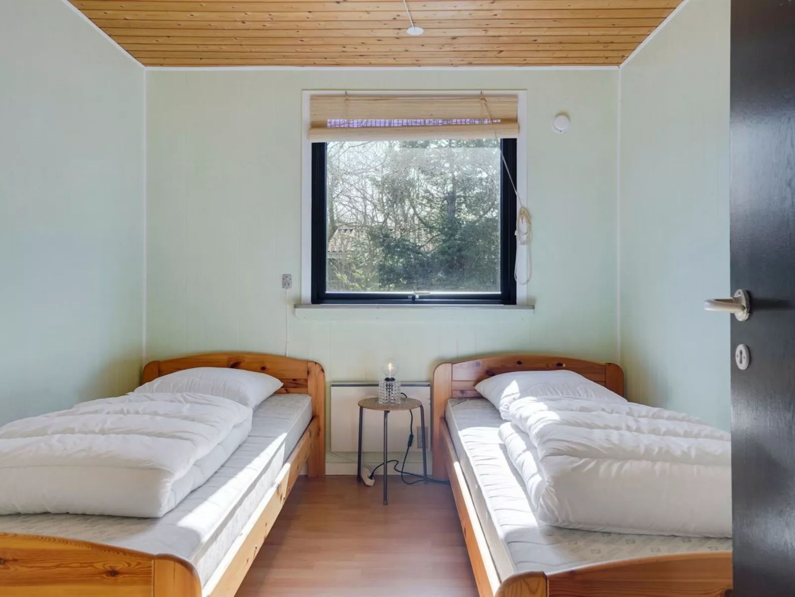 "Ludde" - 500m to the fjord-Inside