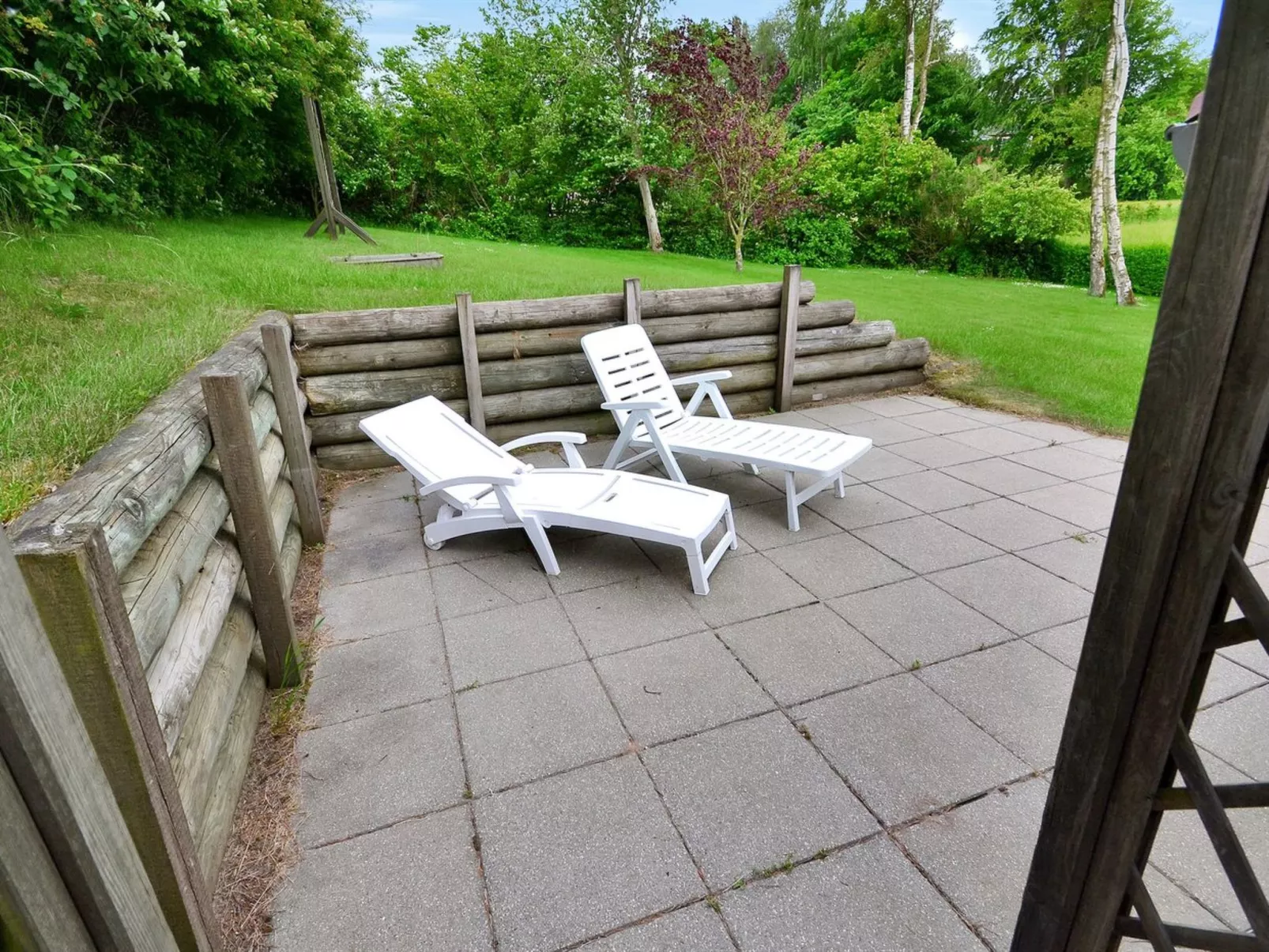 "Pirkka" - 50m to the fjord-Outside