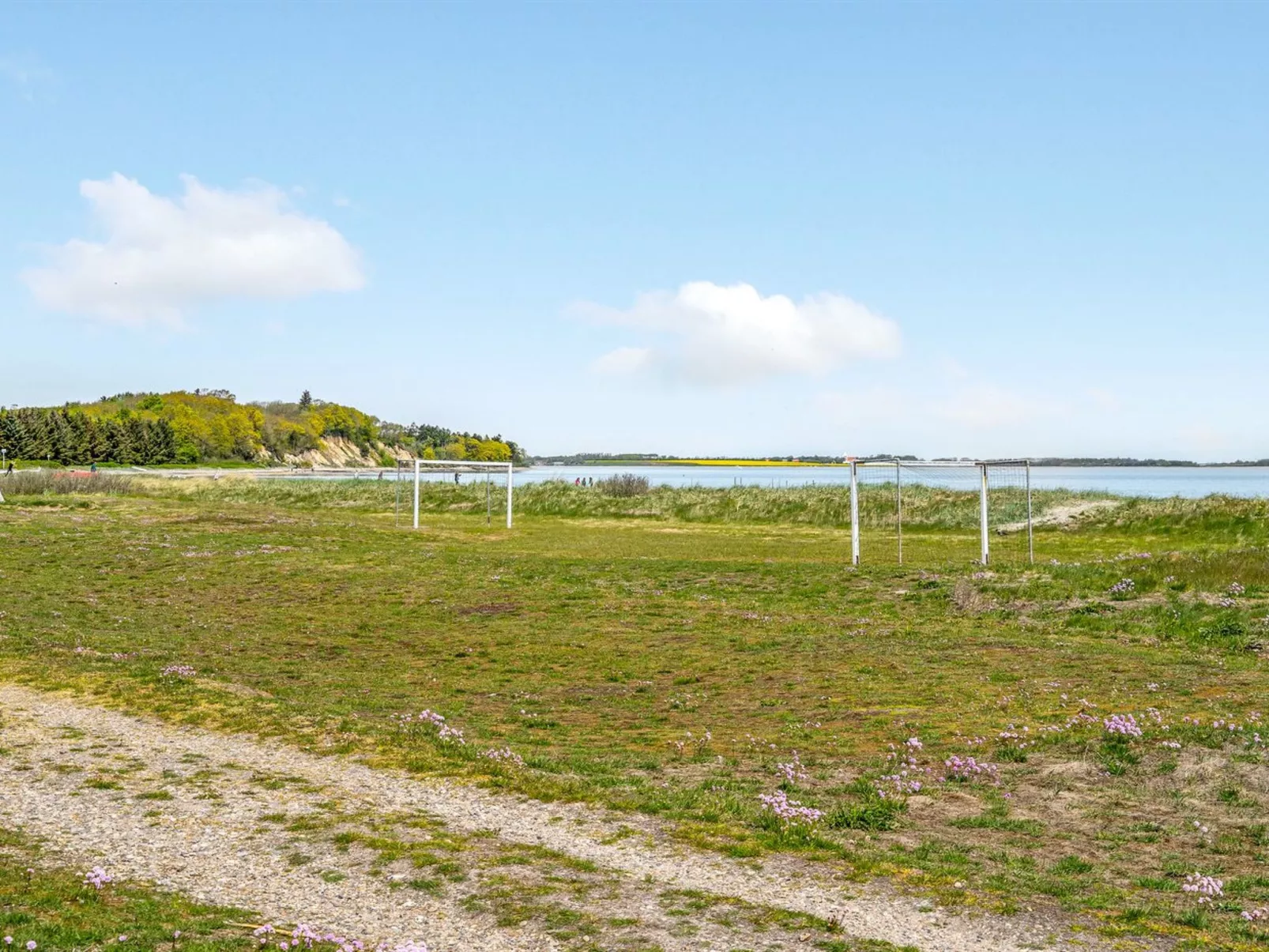 "Angelita" - 80m to the fjord-Outside