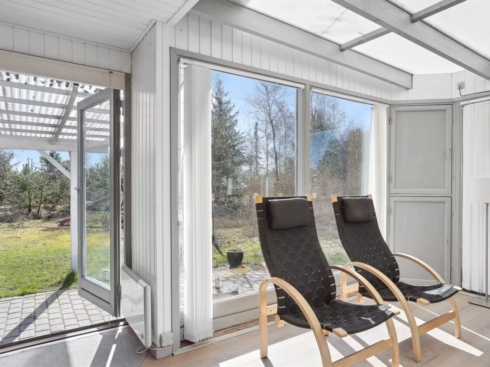 "Tarja" - 150m from the sea-Inside