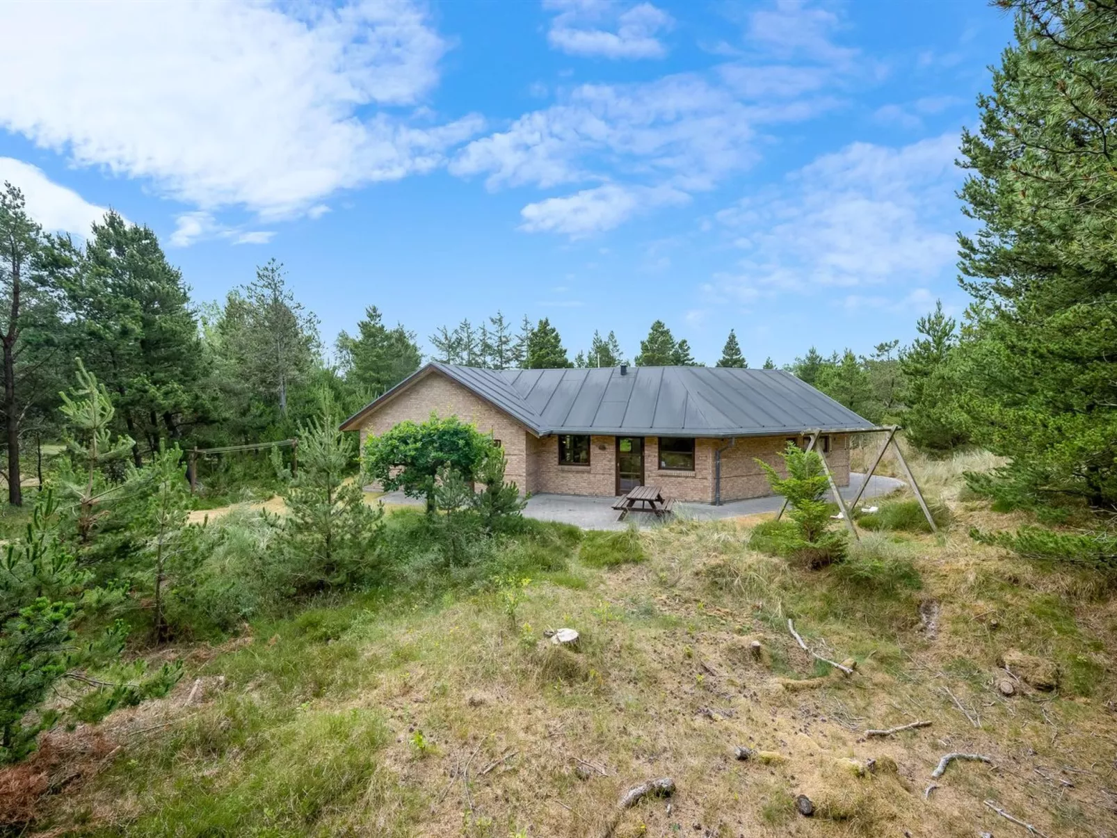 "Thormar" - 1.5km from the sea-Outside