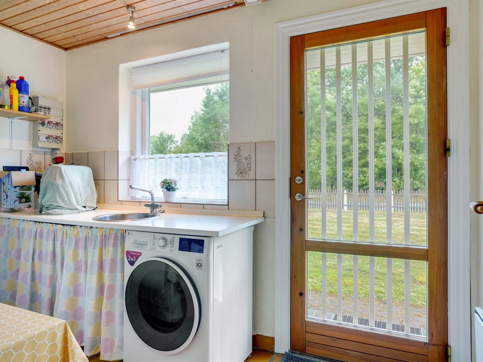 "Maksimilian" - 1.5km from the sea-Drinnen