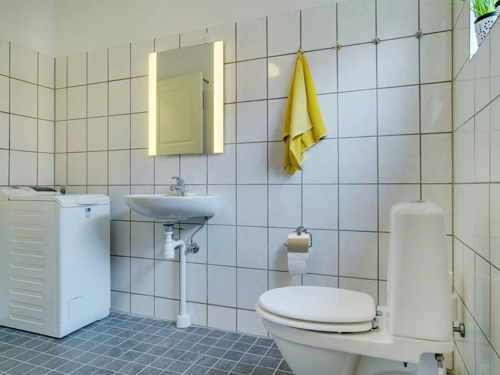 "Feikje" - 5.5km from the sea-Inside