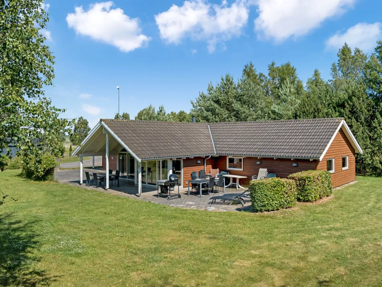 "Vilvi" - 500m from the sea-Outside