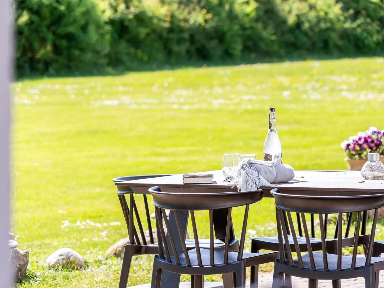 "Kara" - 100m to the fjord-Draußen