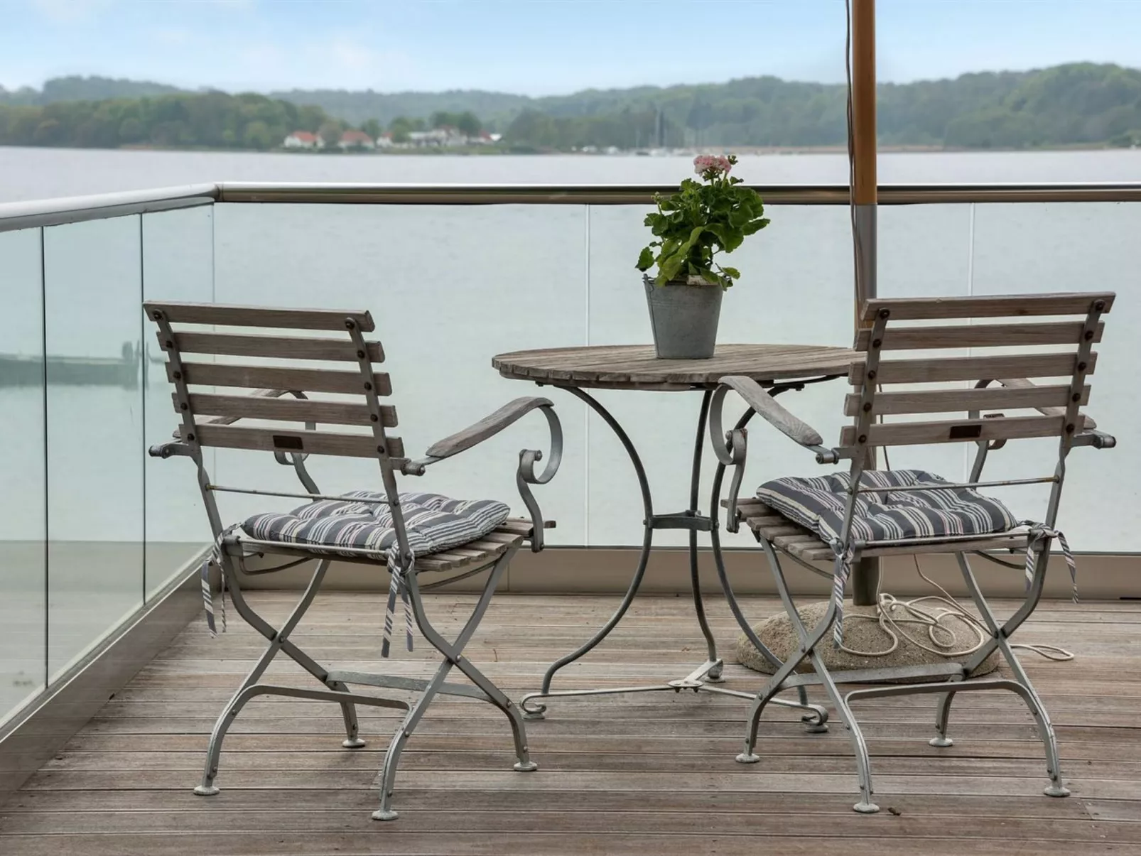 "Florinda" - 10m from the sea-Outside