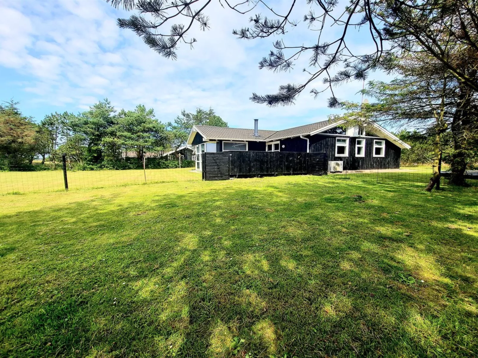 "Thorin" - 100m from the sea-Draußen