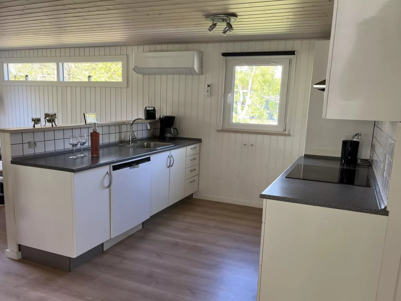 "Meline" - 350m from the sea-Drinnen