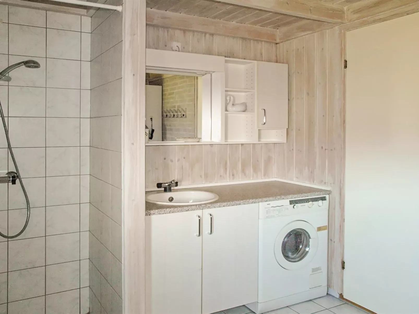 "Tia" - 900m from the sea-Dedans