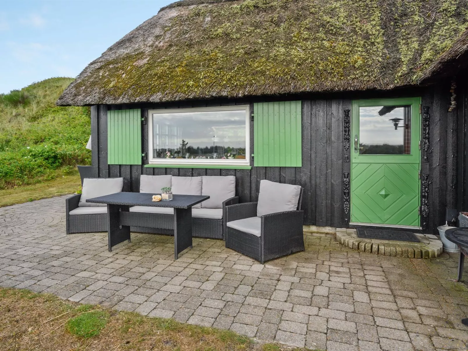 "Annika" -  from the sea-Outside