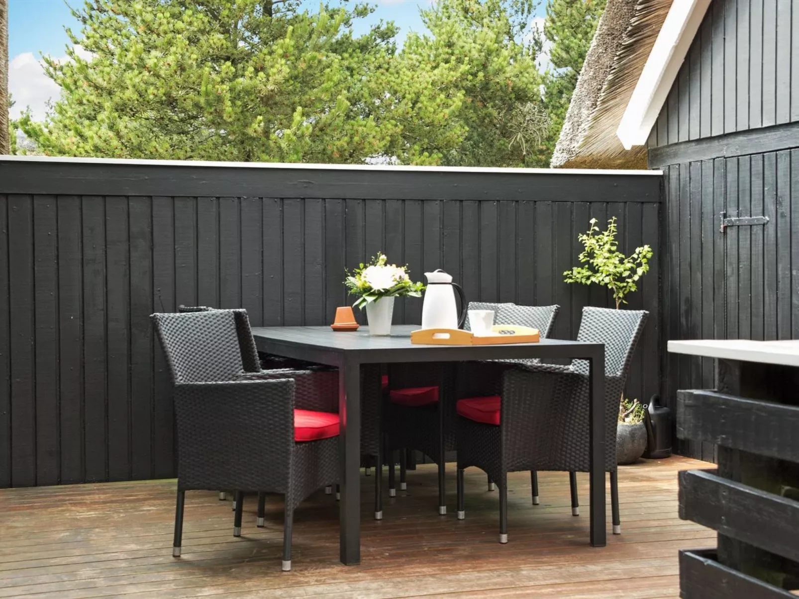 "Patrik" - 1.4km from the sea-Draußen