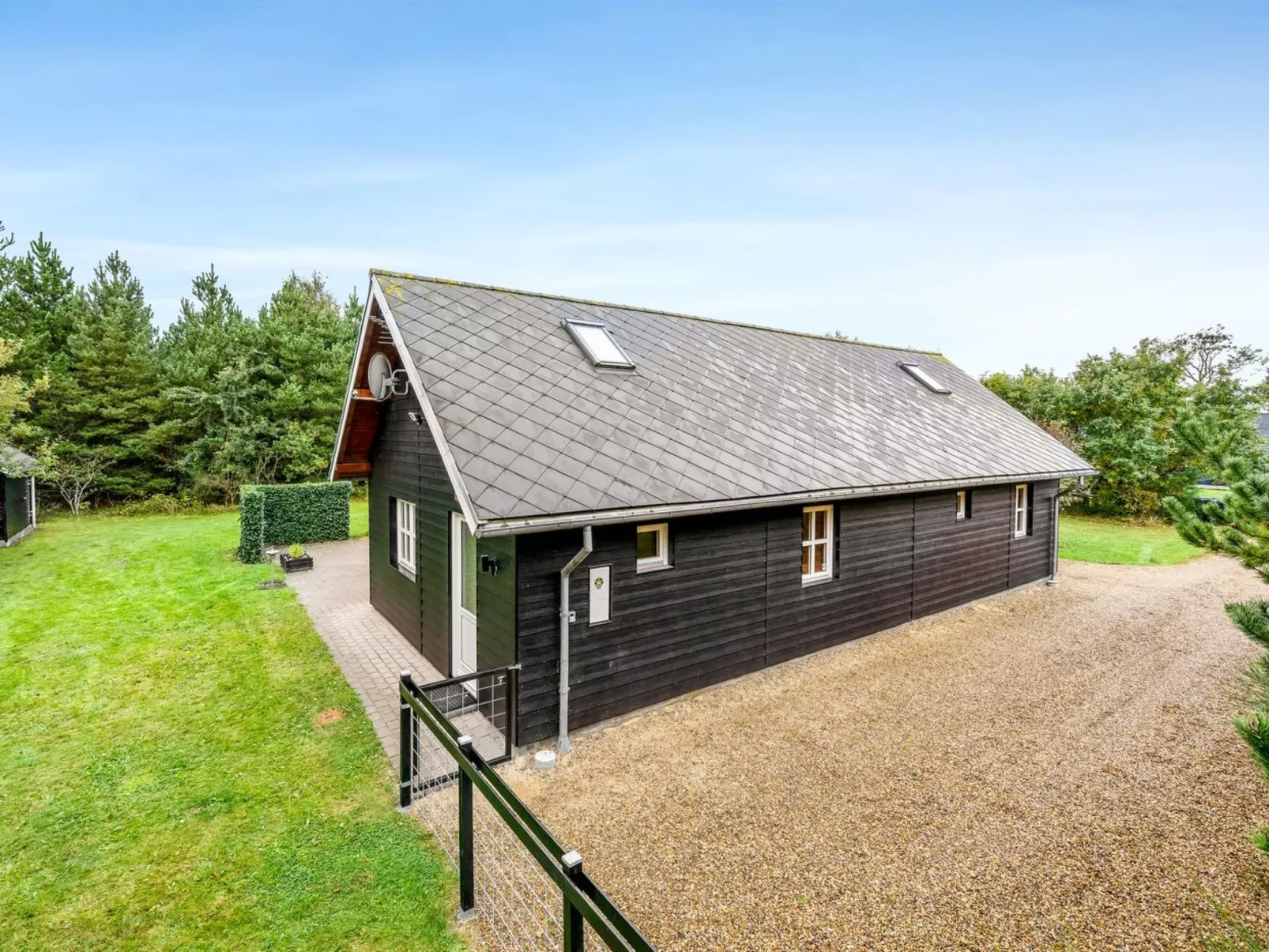 "Yvonna" - 350m to the fjord