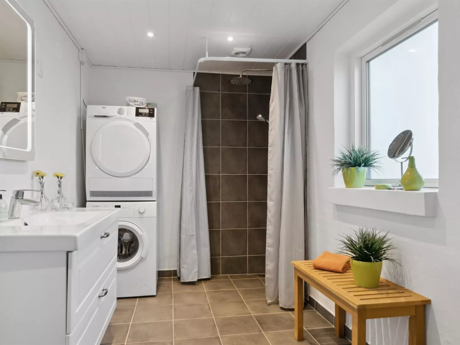 "Justine" - 600m from the sea-Inside