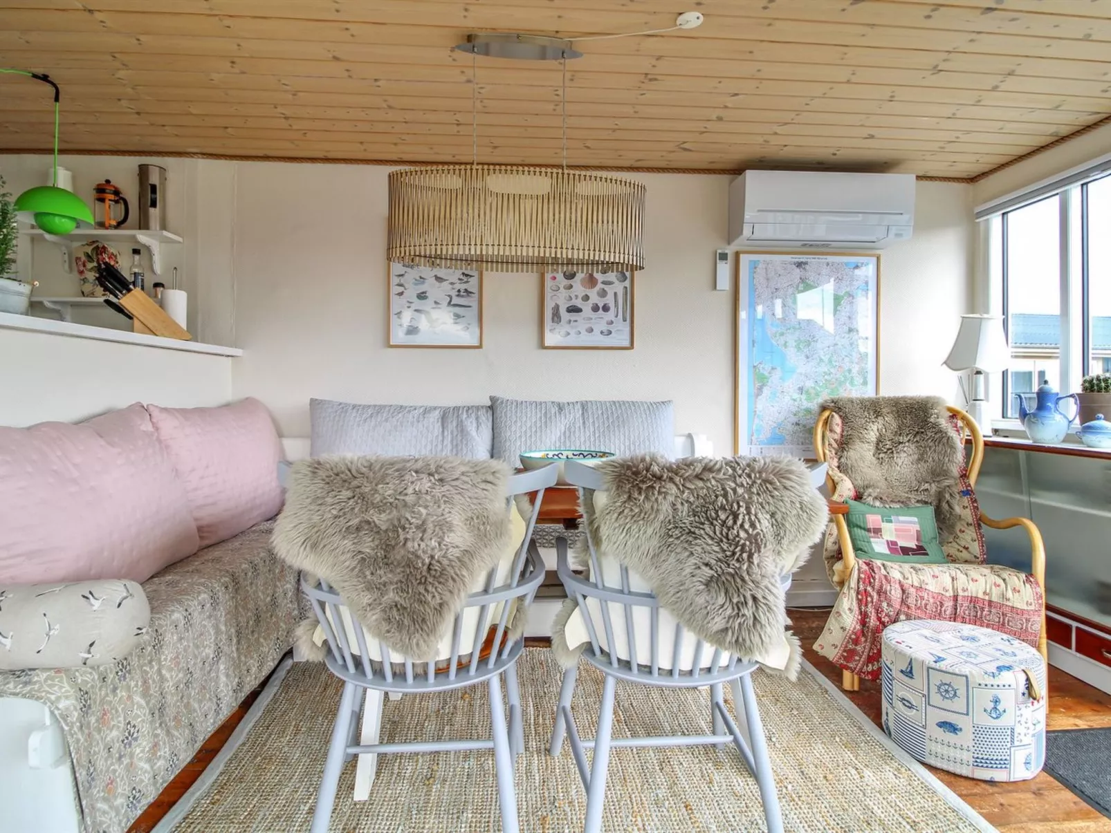 "Jorie" - 100m from the sea-Inside