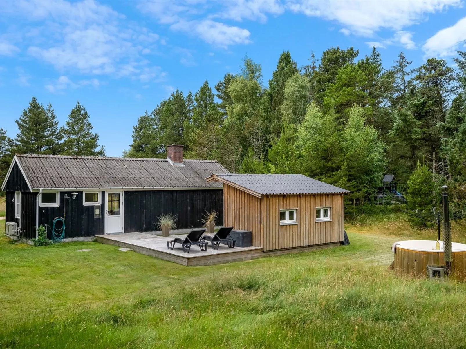 "Thekla" - 3km from the sea-Outside