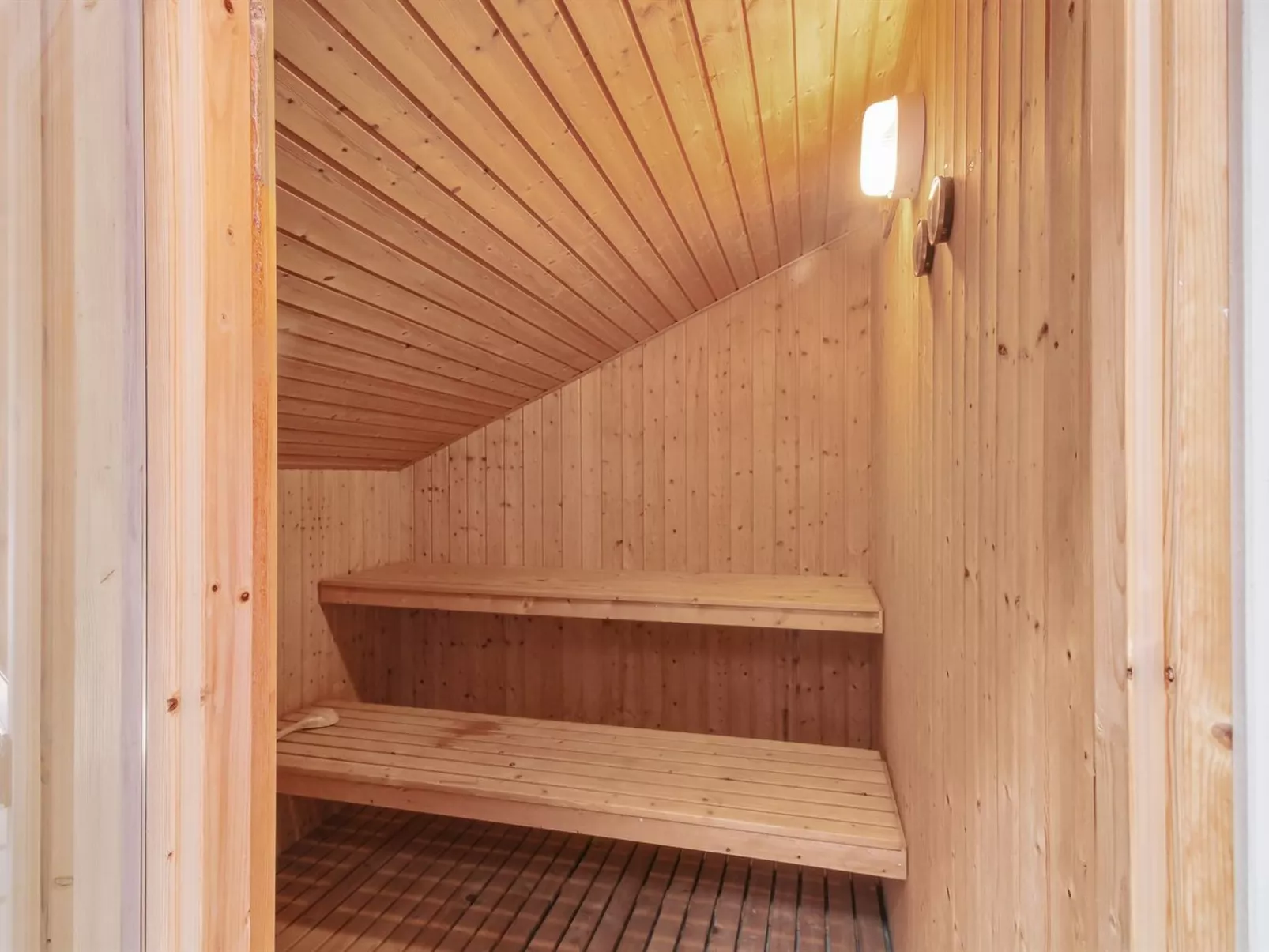 "Adelbrand" - 400m from the sea-Inside